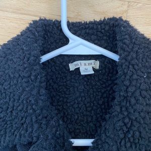 Black denim jacket w fur